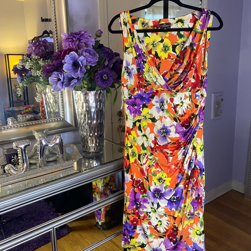 Floral fitted dress